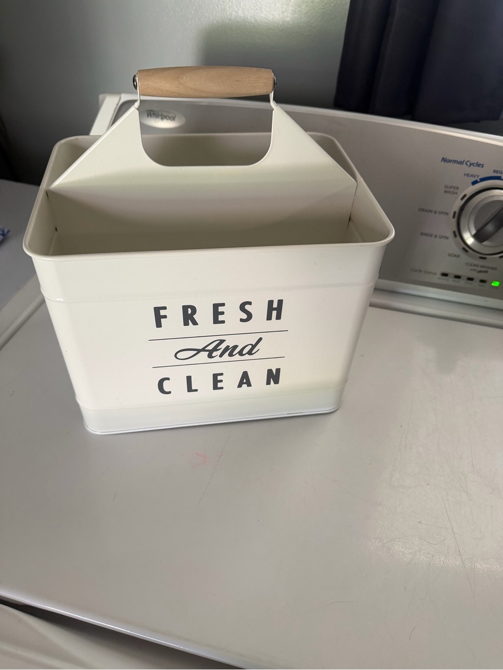 Fresh and Clean Metal Carry Caddy - Cream